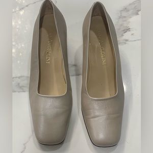 Enzo Angiolini Silver Kidskin Cortina Block Heels. Size 8.5